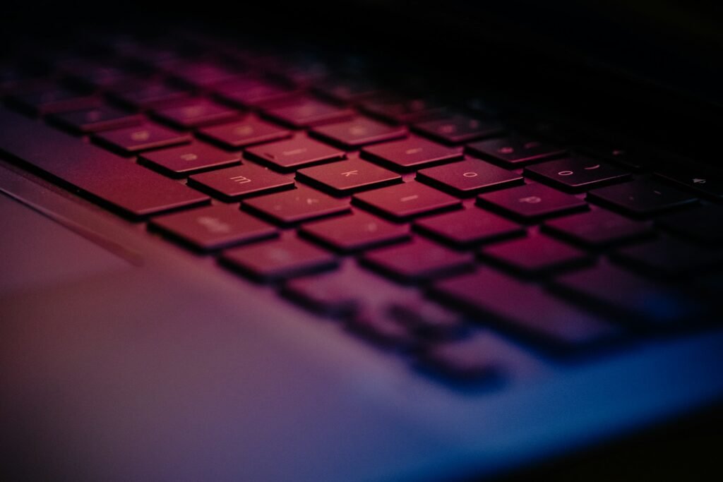 Informatyka śledcza – klucz do bezpieczeństwa cyfrowego